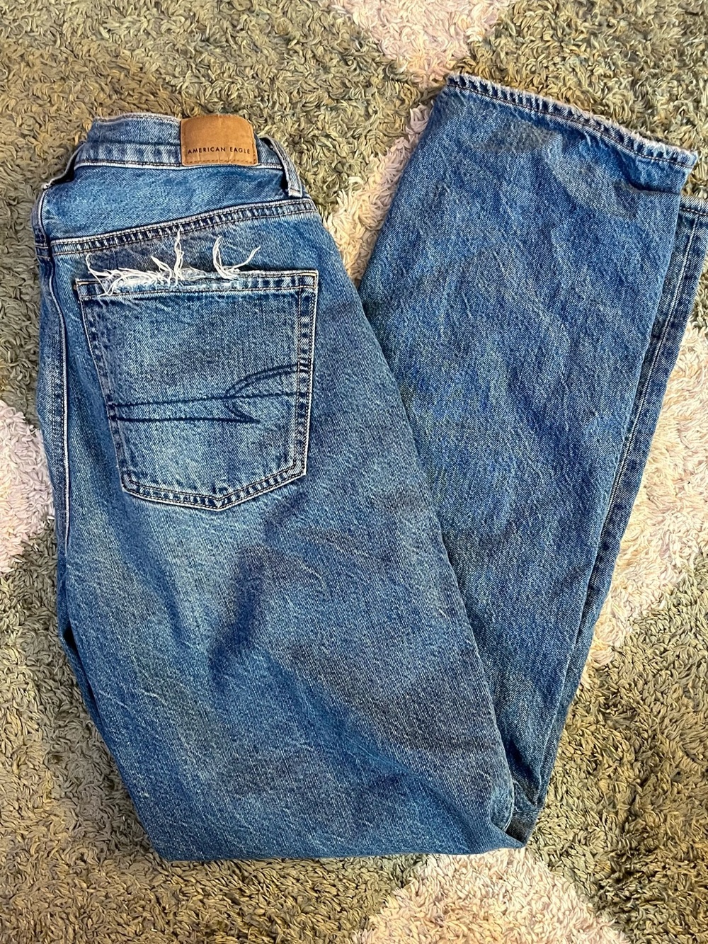 American Eagle Outfitters Women’s Medium Blue Relaxed Straight Jeans